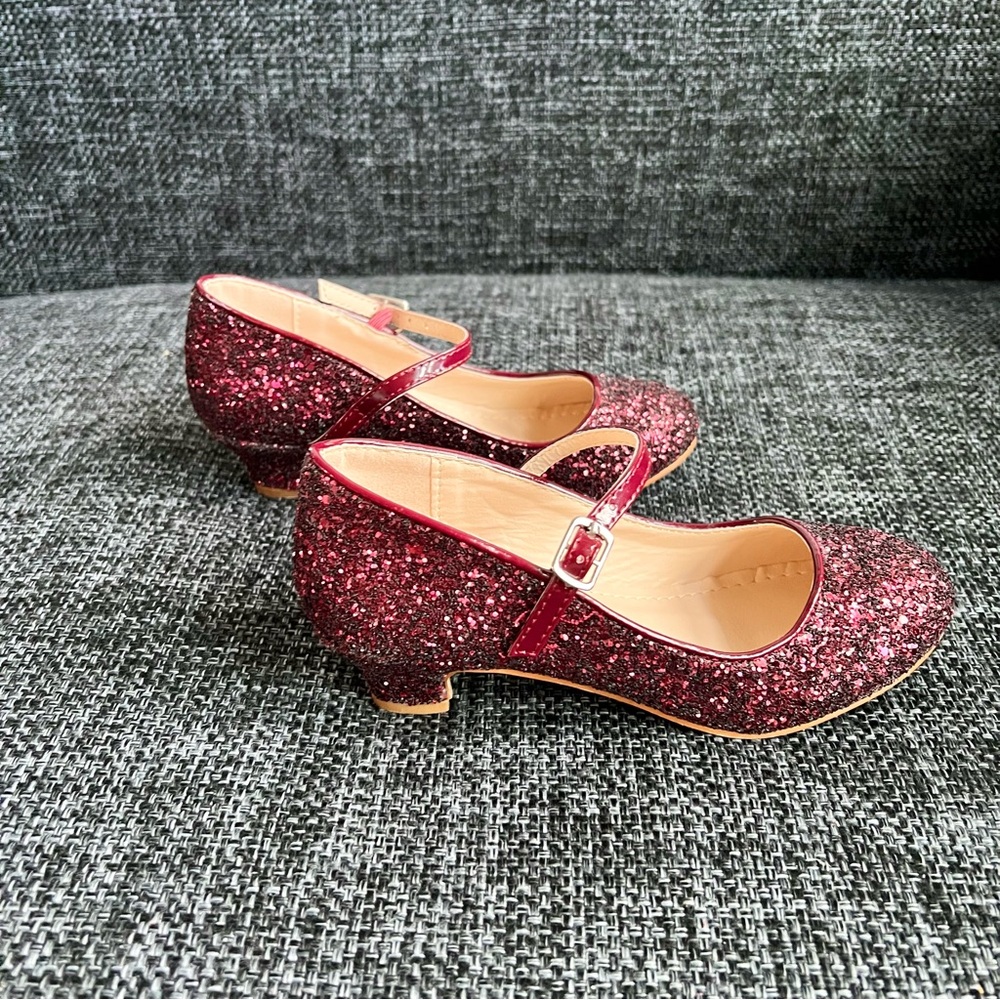 Kailee Burgundy Glitter Mary Jane Heels Size 1